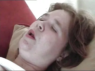 Otobüs Durağında Mahsur Video porno film izle yerli (Sarai)