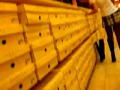 Nia Nacci'yi yerli ve yabancı seks filmleri gözetlemek