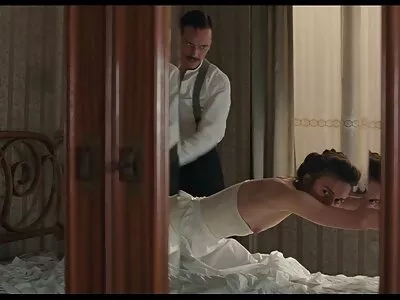 Durmak! türk yerli seks filmi Yaya Geçidi Göğüsleri videosu (Sienna West)